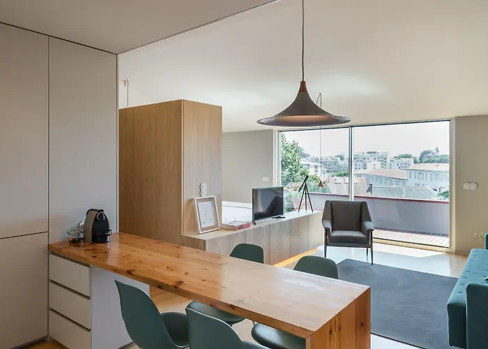 Baumhaus Serviced Living - Art & Design Porto