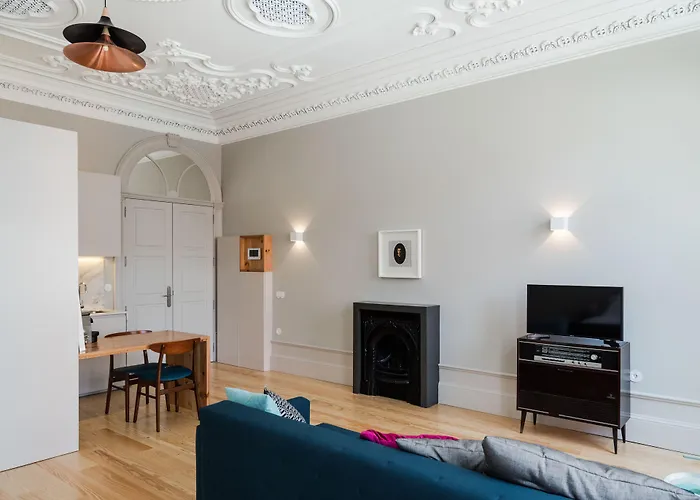 Baumhaus Serviced Living - Art & Design Apartman