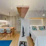 Baumhaus Serviced Living - Art & Design Apartman
