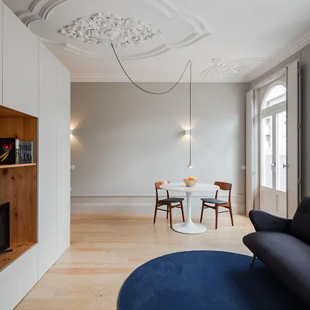 Baumhaus Serviced Living - Art & Design *