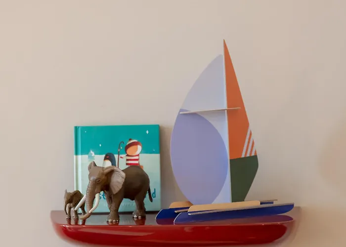 Baumhaus Serviced Living - Art & Design *