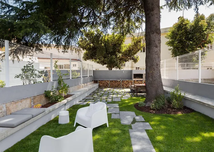 Baumhaus Serviced Living - Art & Design Apartamento