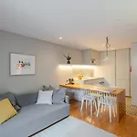 Baumhaus Serviced Living - Art & Design * ポルト