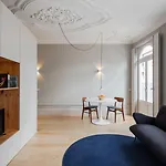 Baumhaus Serviced Living - Art & Design *