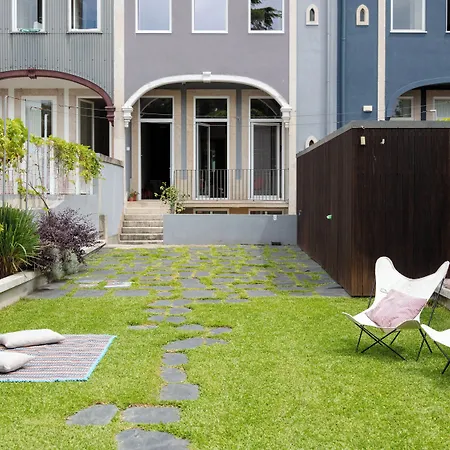 Baumhaus Serviced Living - Art & Design Porto