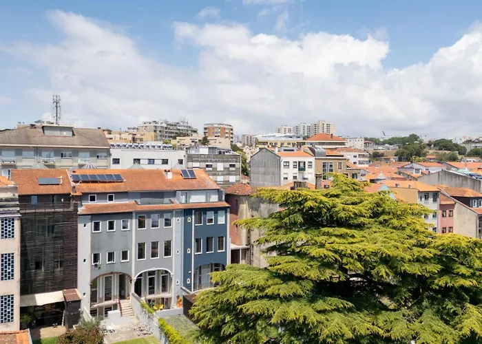 Baumhaus Serviced Living - Art & Design * Oporto