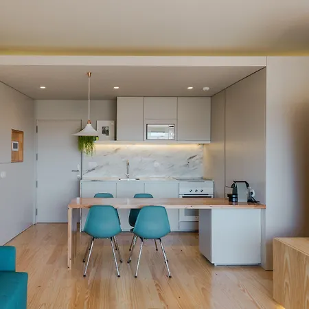 Baumhaus Serviced Living - Art & Design Appartement *