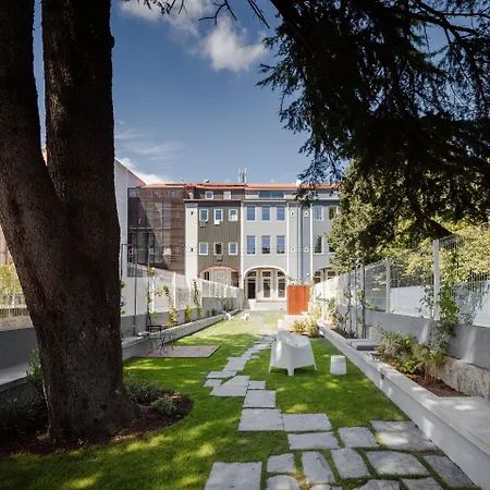 Baumhaus Serviced Living - Art & Design