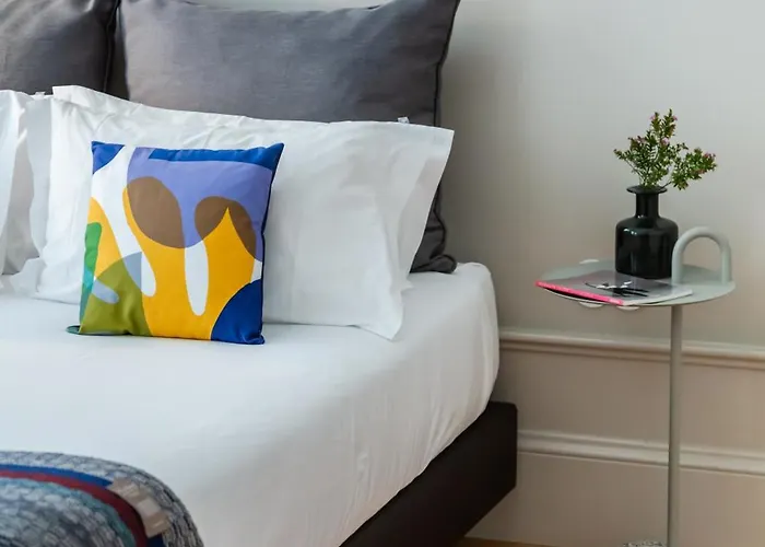 Baumhaus Serviced Living - Art & Design * Oporto